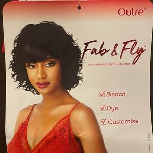 Never worn outre HH- Selma Wig